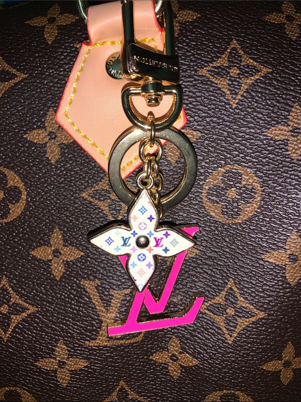 Monogram fashion inspired purse/bag charm keychain - Picture 3 of 6